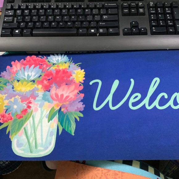 NWT – farmhouse flower jar 10x 22” COMPUTER KEYBOARD Rubber mat/mouse pad - Picture 1 of 5